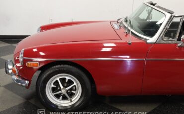 Mg-Mgb-1974-Maroon-Black-ampamp-Red-26