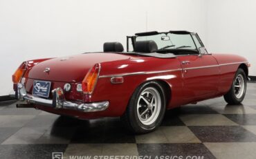 Mg-Mgb-1974-Maroon-Black-ampamp-Red-29