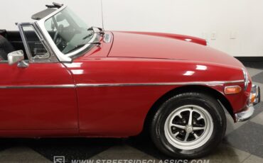Mg-Mgb-1974-Maroon-Black-ampamp-Red-32