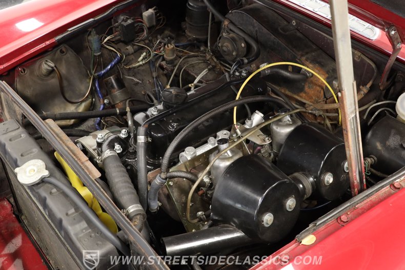 Mg-Mgb-1974-Maroon-Black-ampamp-Red-34