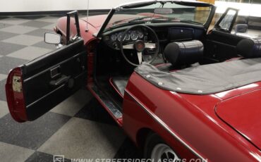 Mg-Mgb-1974-Maroon-Black-ampamp-Red-36