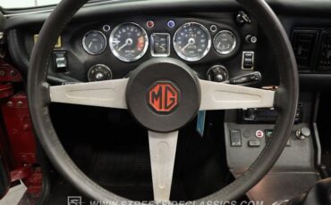 Mg-Mgb-1974-Maroon-Black-ampamp-Red-47