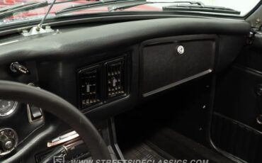 Mg-Mgb-1974-Maroon-Black-ampamp-Red-6