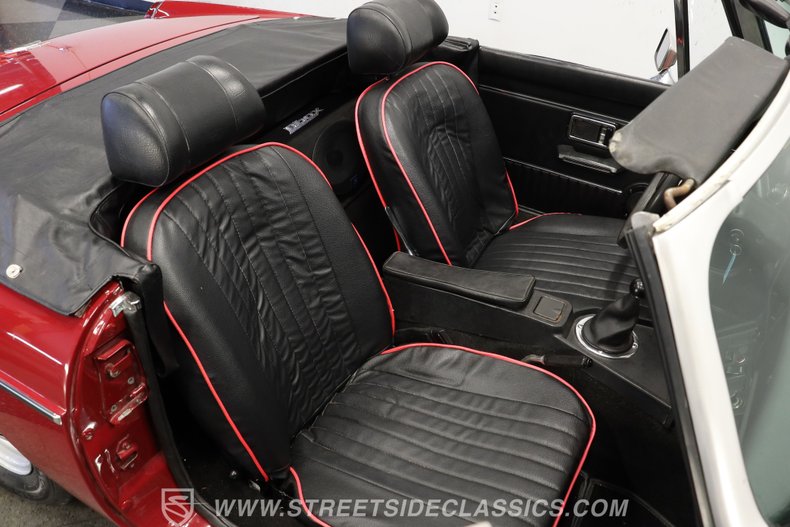 Mg-Mgb-1974-Maroon-Black-ampamp-Red-8