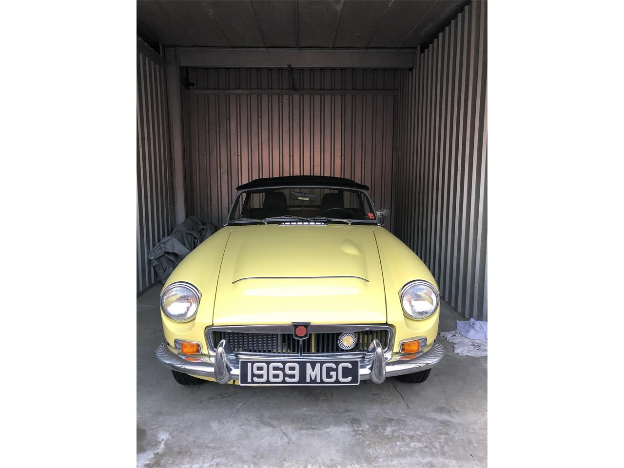 Mg-Mgc-1969-Yellow-Black-4
