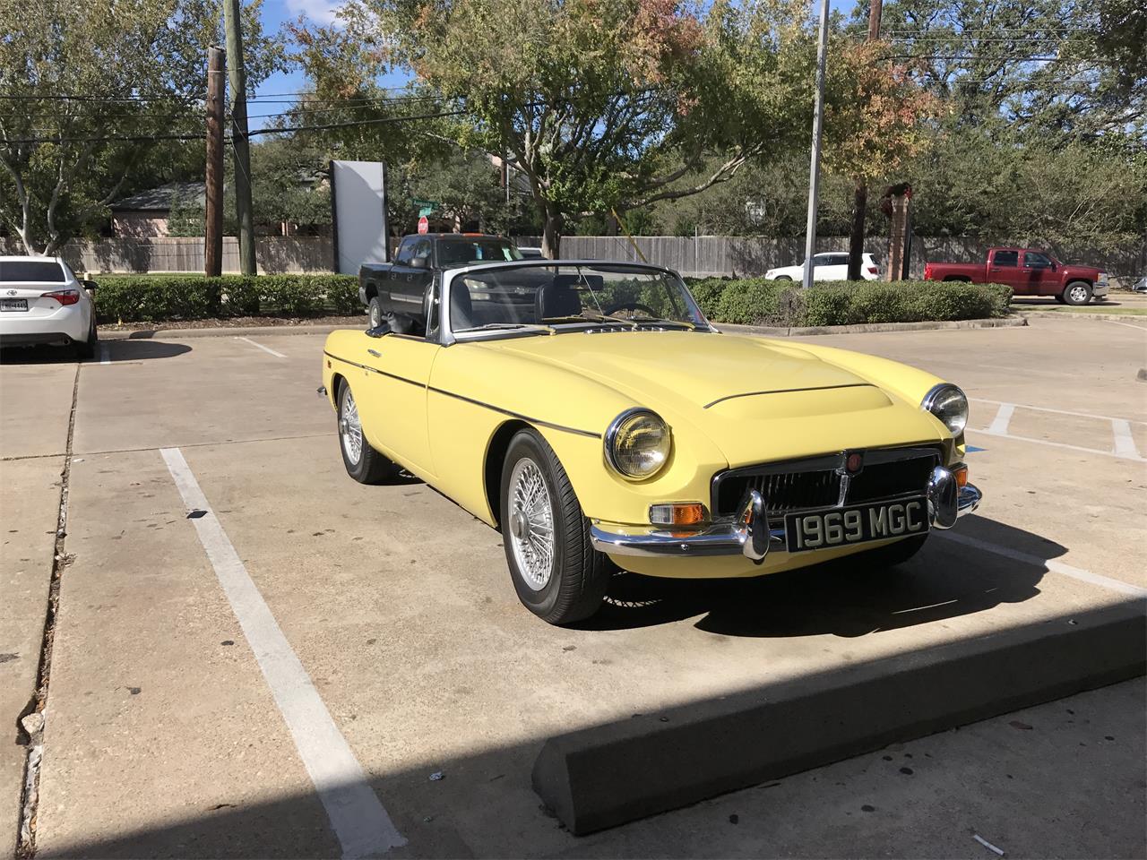 Mg-Mgc-1969-Yellow-Black-5