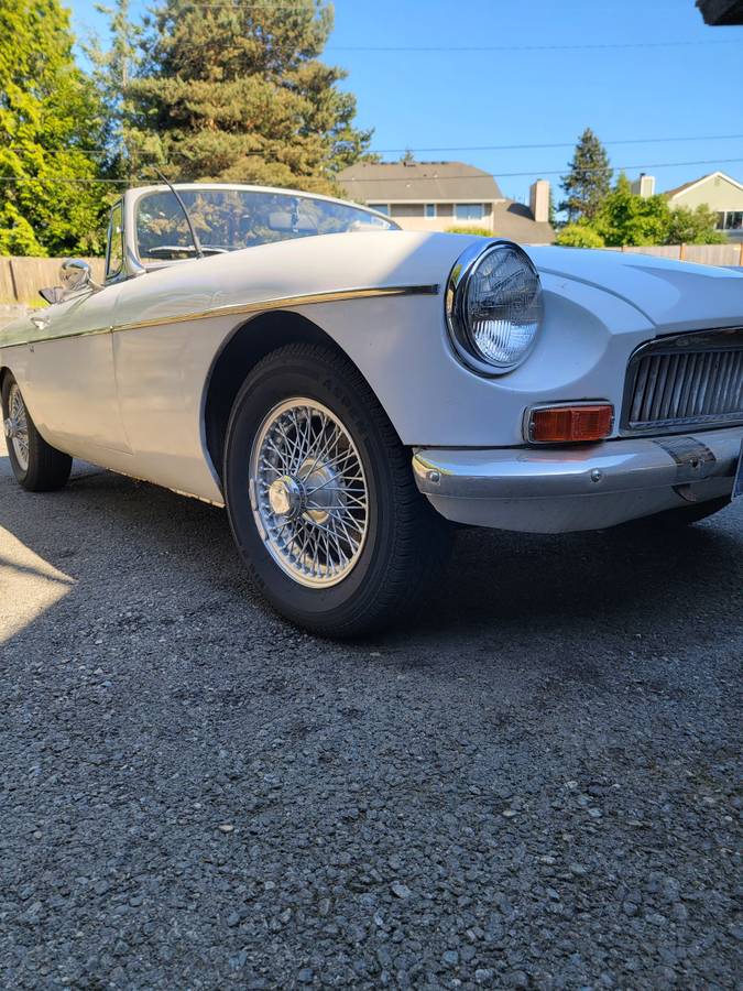 Mg-mgb-1963-white-14