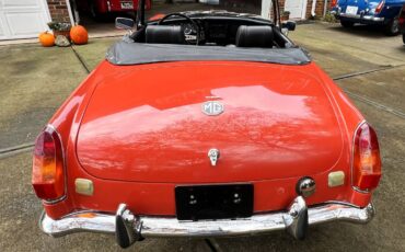 Mg-mgb-1972-orange-1