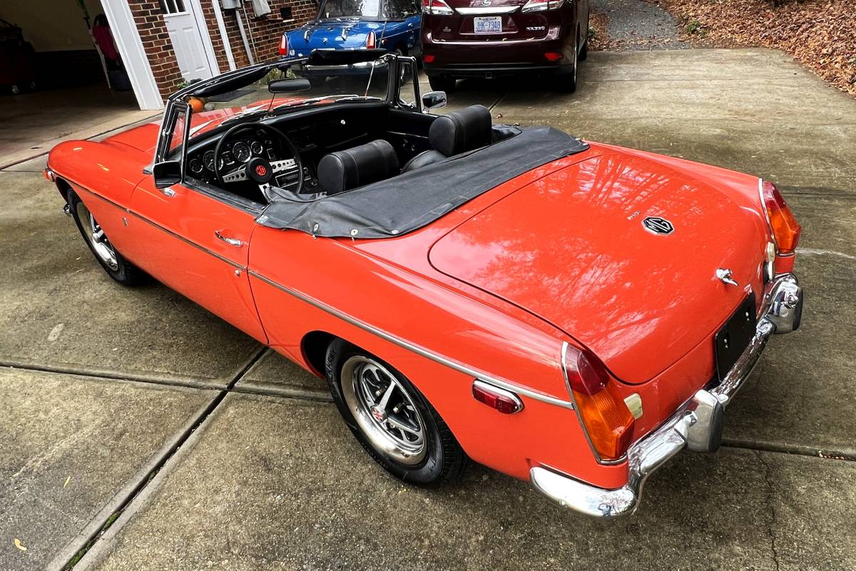 Mg-mgb-1972-orange-8