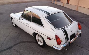 Mg-mgb-gt-1970-white-1
