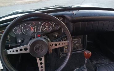 Mg-mgb-gt-1970-white-18