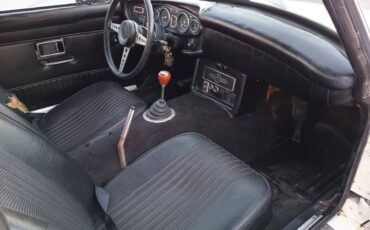 Mg-mgb-gt-1970-white-2
