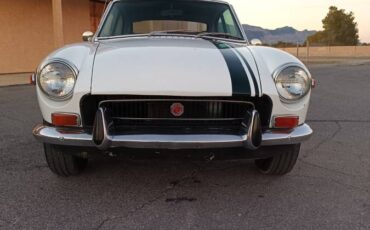 Mg-mgb-gt-1970-white-5