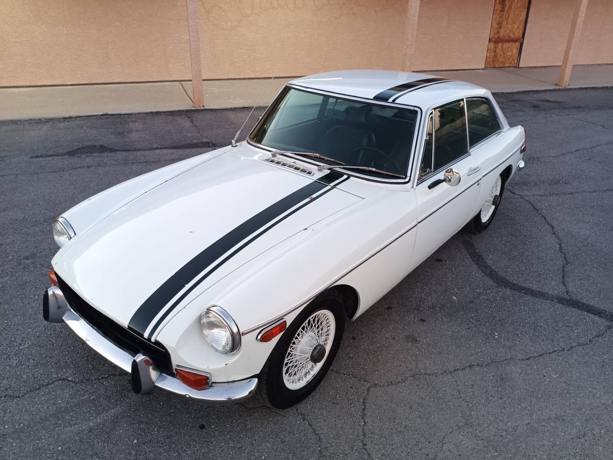 Mg-mgb-gt-1970-white