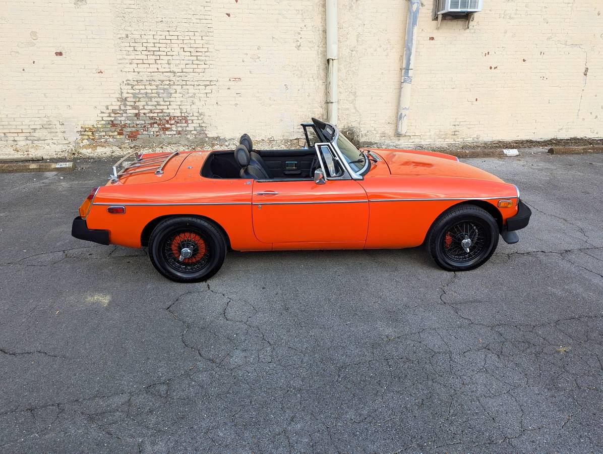 Mg-mgb-roadster-1978-orange-15