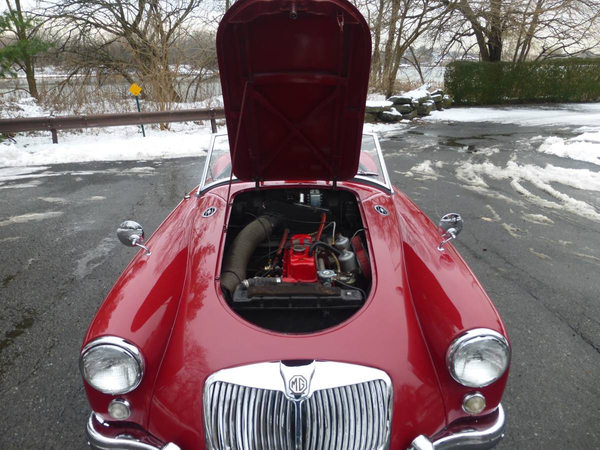 Mga-roadster-1956-red-17