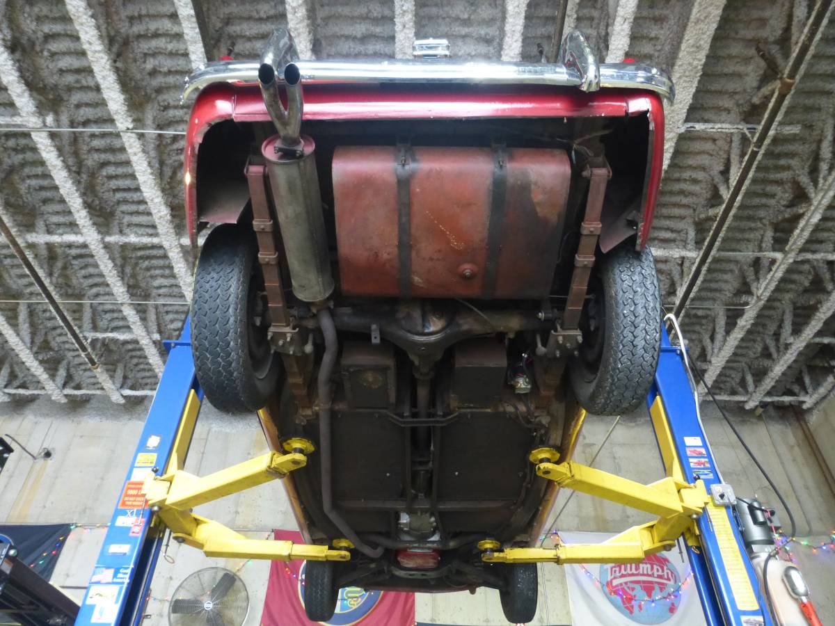 Mga-roadster-1956-red-18