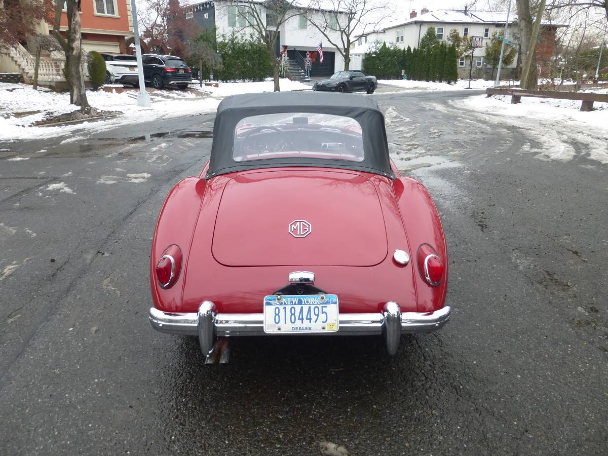 Mga-roadster-1956-red-7
