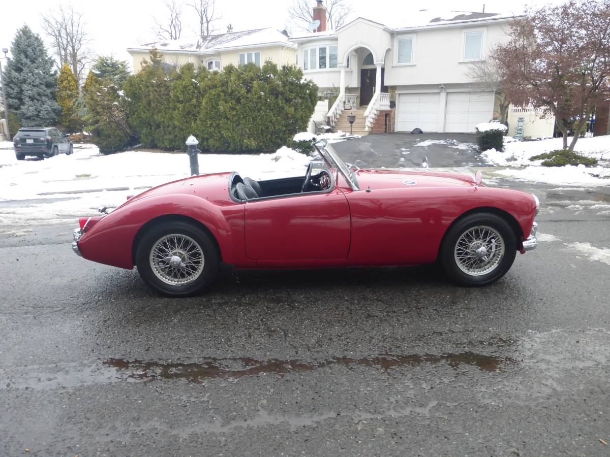 Mga-roadster-1956-red-8