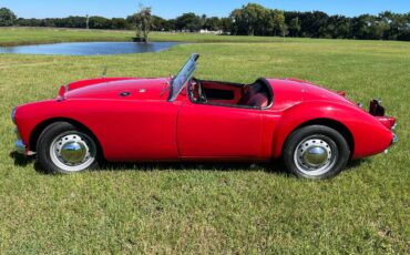 Mga-roadster-1957-red-15