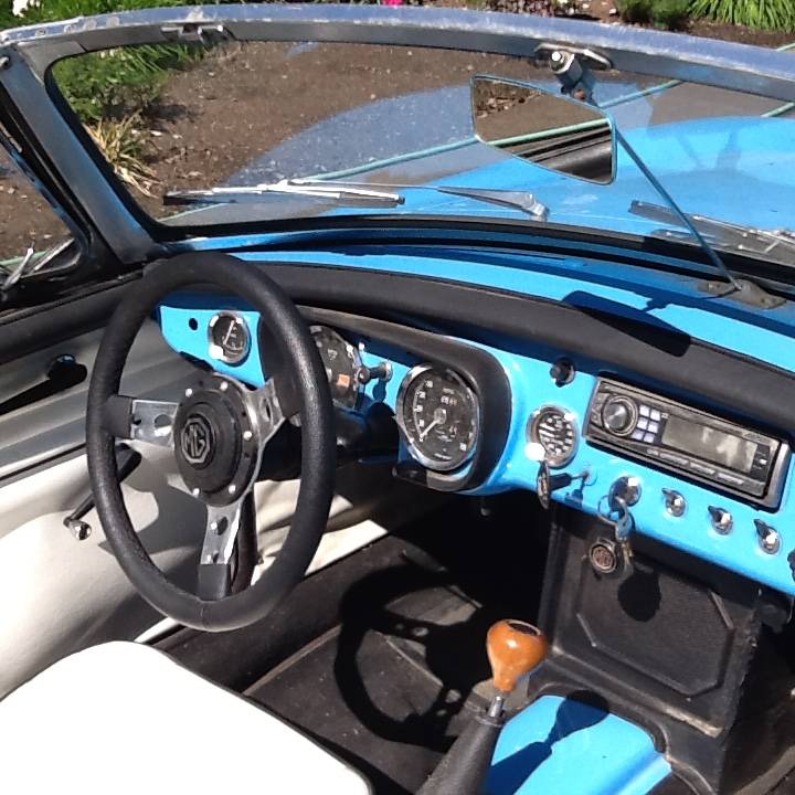 Mgb-1963-blue-11