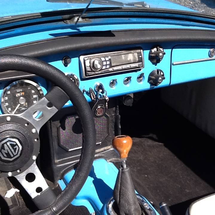 Mgb-1963-blue-8