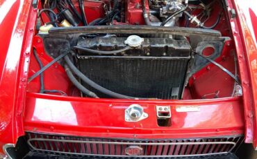 Mgb-convertible-1970-red-13