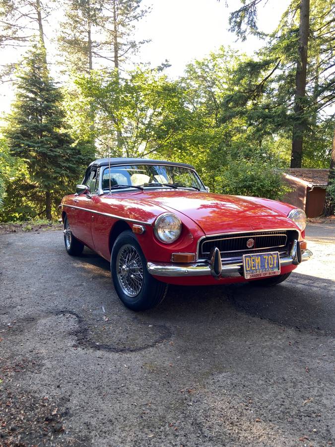 Mgb-convertible-1970-red-14