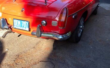 Mgb-convertible-1970-red-19
