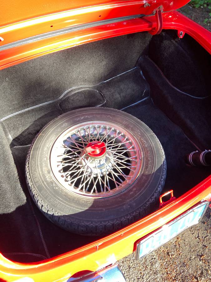 Mgb-convertible-1970-red-20