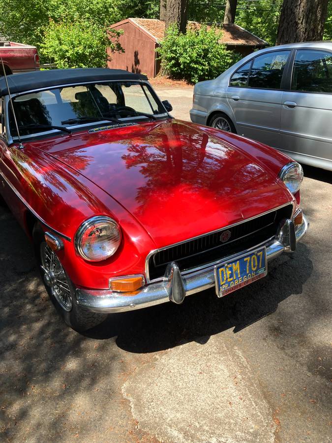 Mgb-convertible-1970-red-21