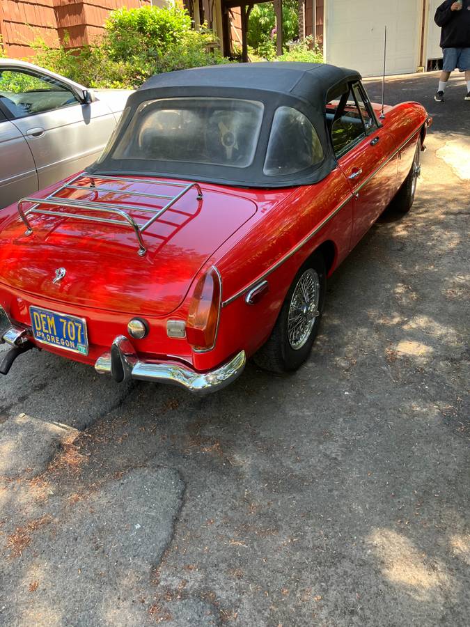 Mgb-convertible-1970-red-4