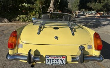 Mgb-convertible-1970-yellow-9