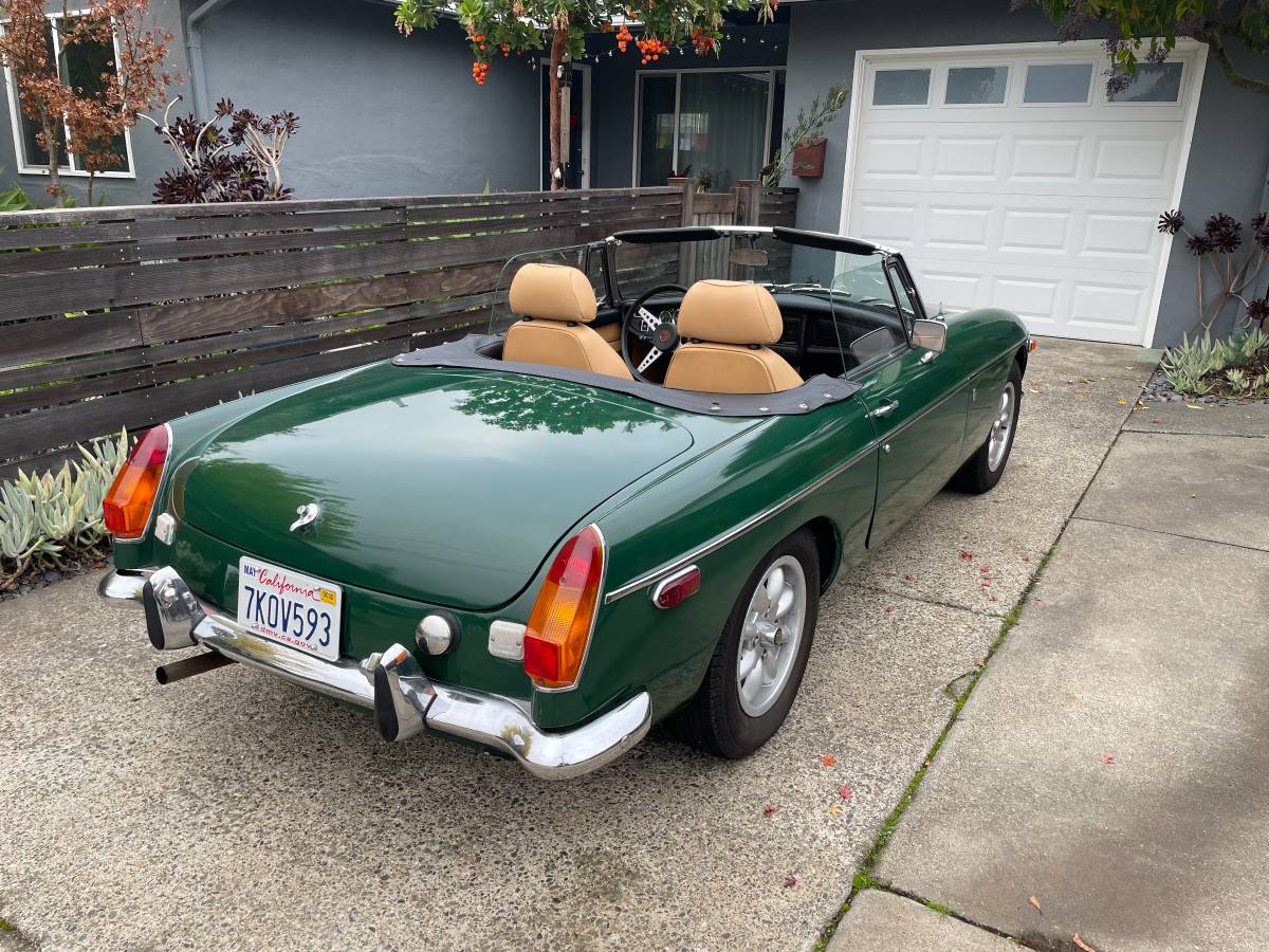 Mgb-convertible-1972-green-1