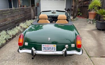 Mgb-convertible-1972-green-3