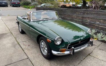 Mgb-convertible-1972-green