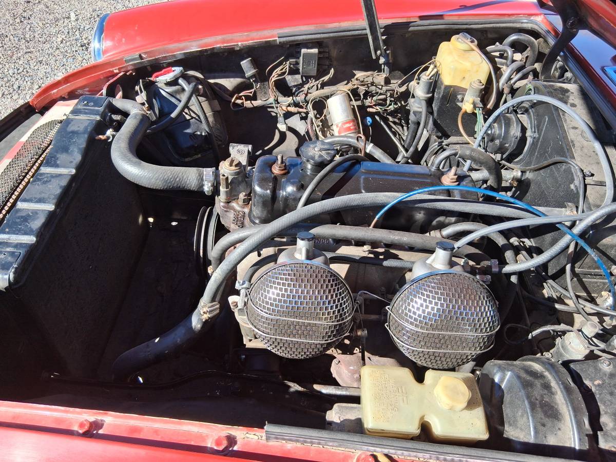 Mgb-convertible-1977-5