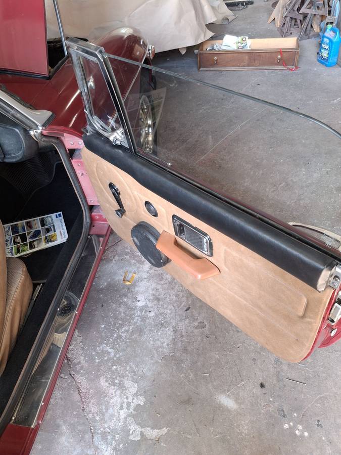 Mgb-convertible-1978-red-9