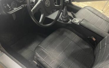 Mgb-convertible-1978-silver-11