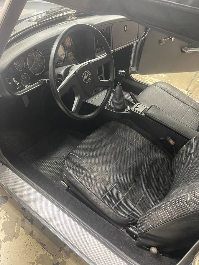 Mgb-convertible-1978-silver-11