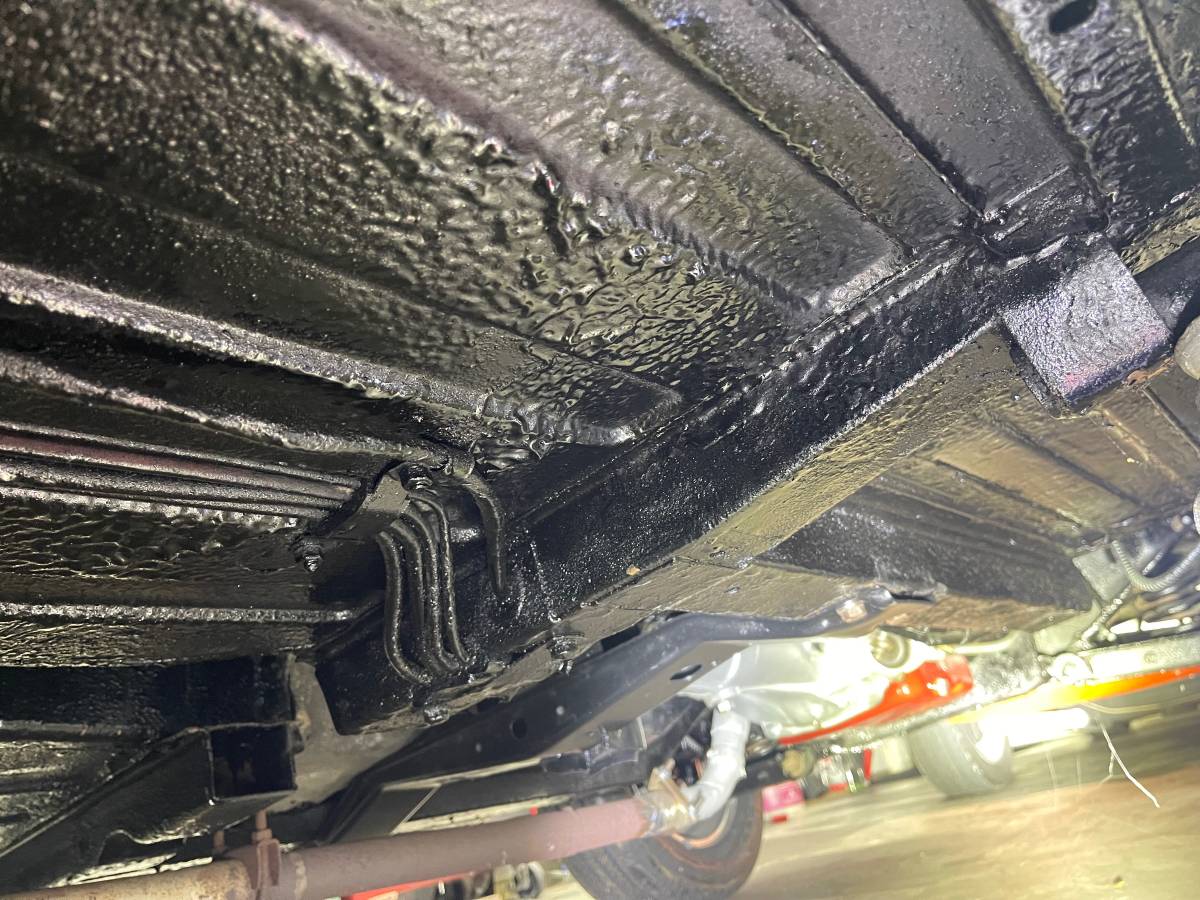 Mgb-convertible-1978-silver-14