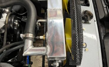 Mgb-convertible-1978-silver-9