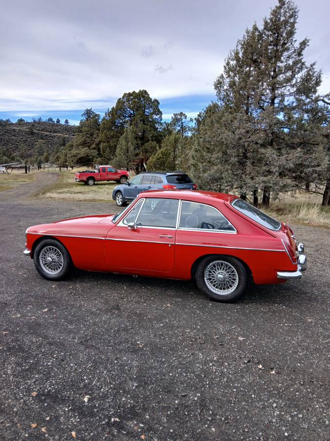 Mgb-gt-1967-24