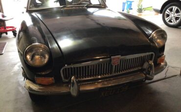 Mgb-gt-1968-black-3