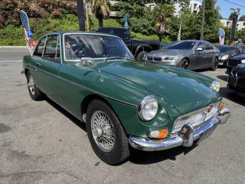 Mgb-gt-1968-green-3