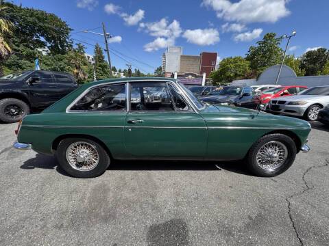 Mgb-gt-1968-green-4