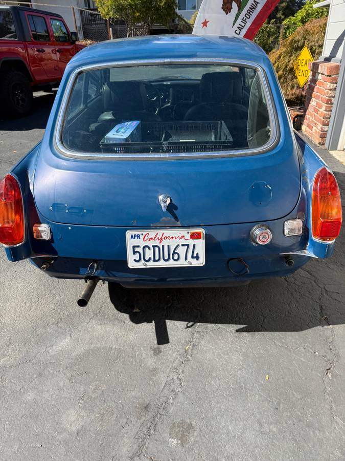Mgb-gt-1972-blue-2