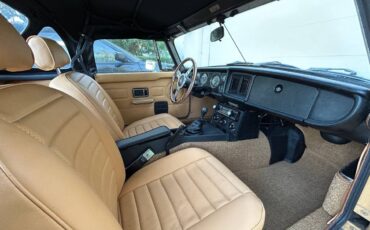 Mgb-roadster-1977-yellow-12