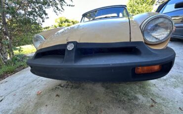 Mgb-roadster-1977-yellow-13