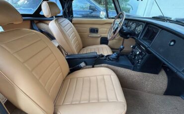 Mgb-roadster-1977-yellow-8